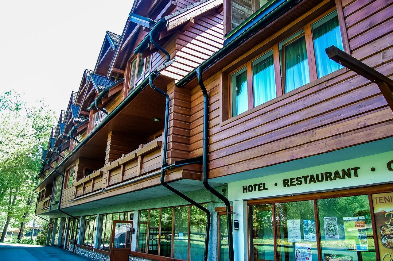 Penzion Teniscentrum Tatranska Lomnica Luaran gambar